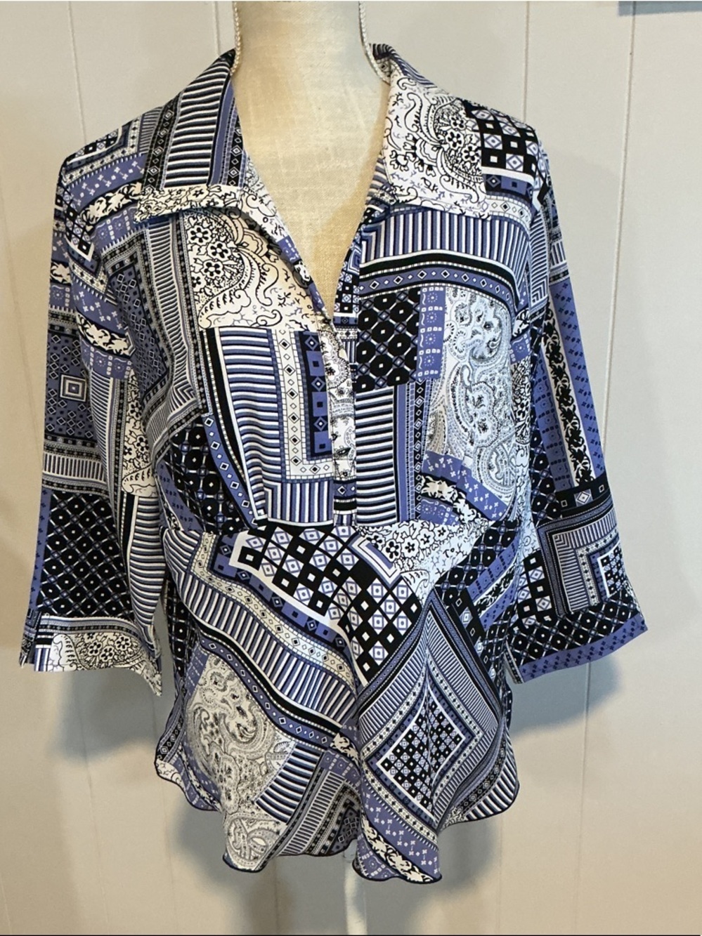 Patchwork Print V-Neck Tunic - Blue, Black & White